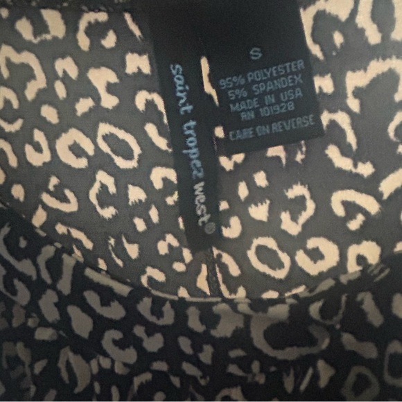 Saint Tropez West Sleeveless Leopard Print Blouse with Tie Scoop Neck Detail, SM - Picture 5 of 5